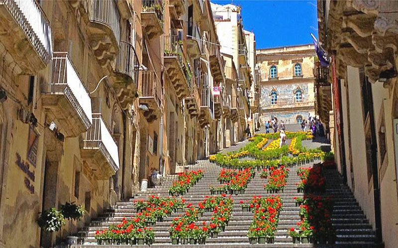 01 caltagirone