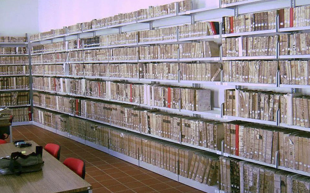 03 fondo librario antico